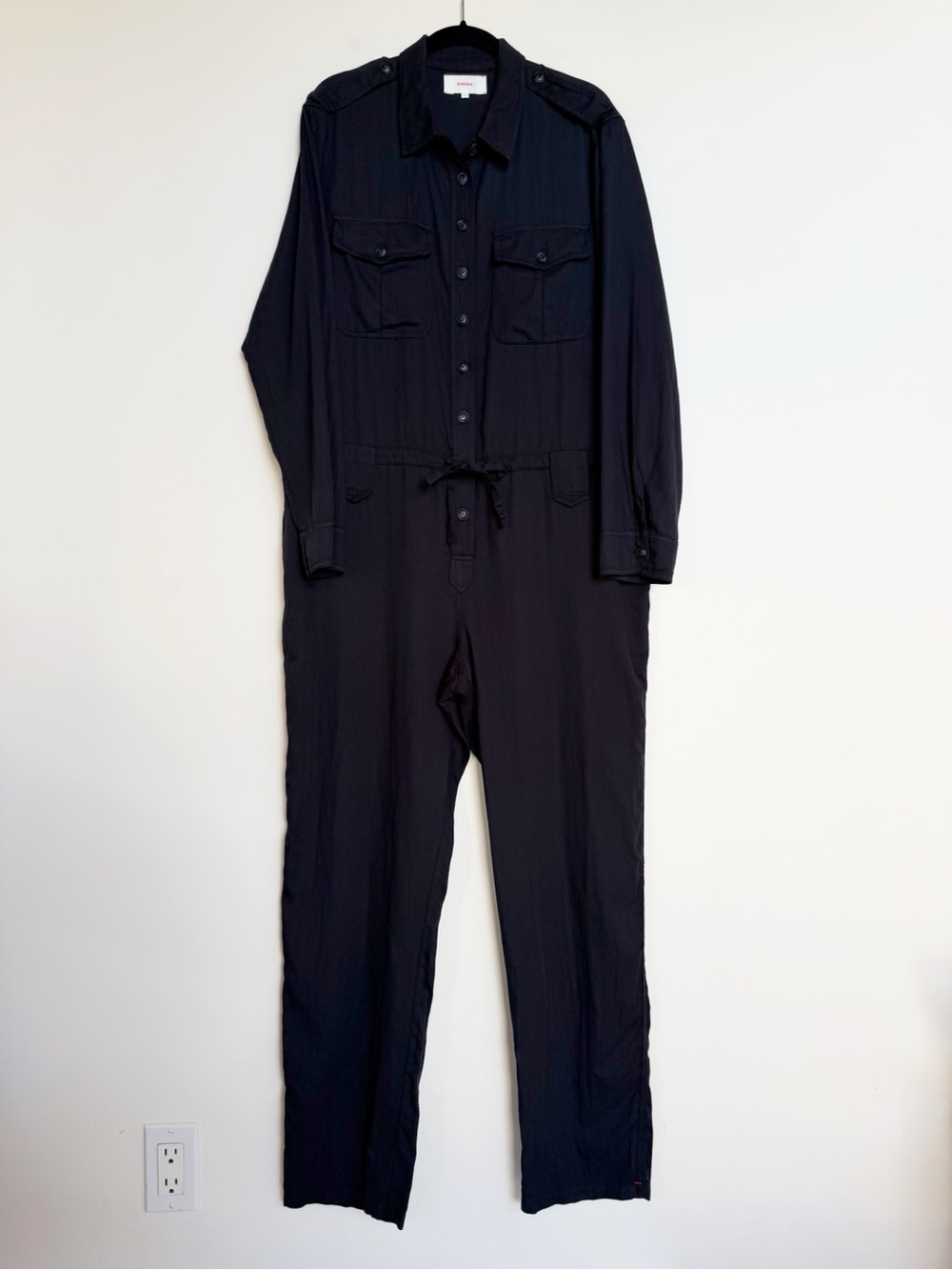 XiRENA Black Long Sleeve Jumpsuit Size Large